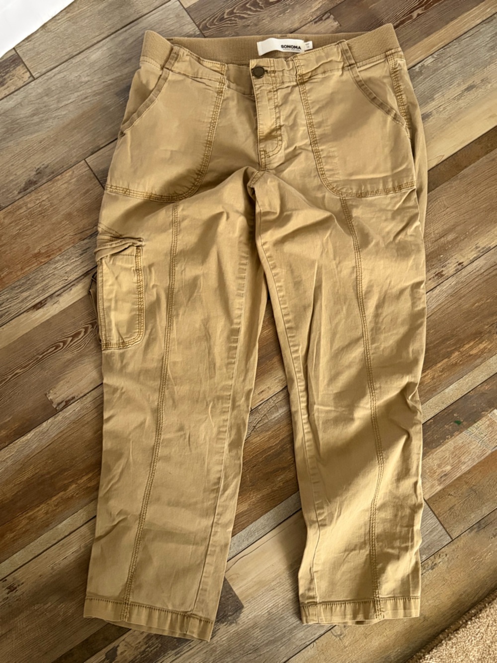 Sonoma Tan Cropped Cargo Pants for Women